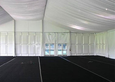 Luxury 25x60m Tent Ngoài trời Tents Đối với đám cưới / Sự kiện Với trang trí